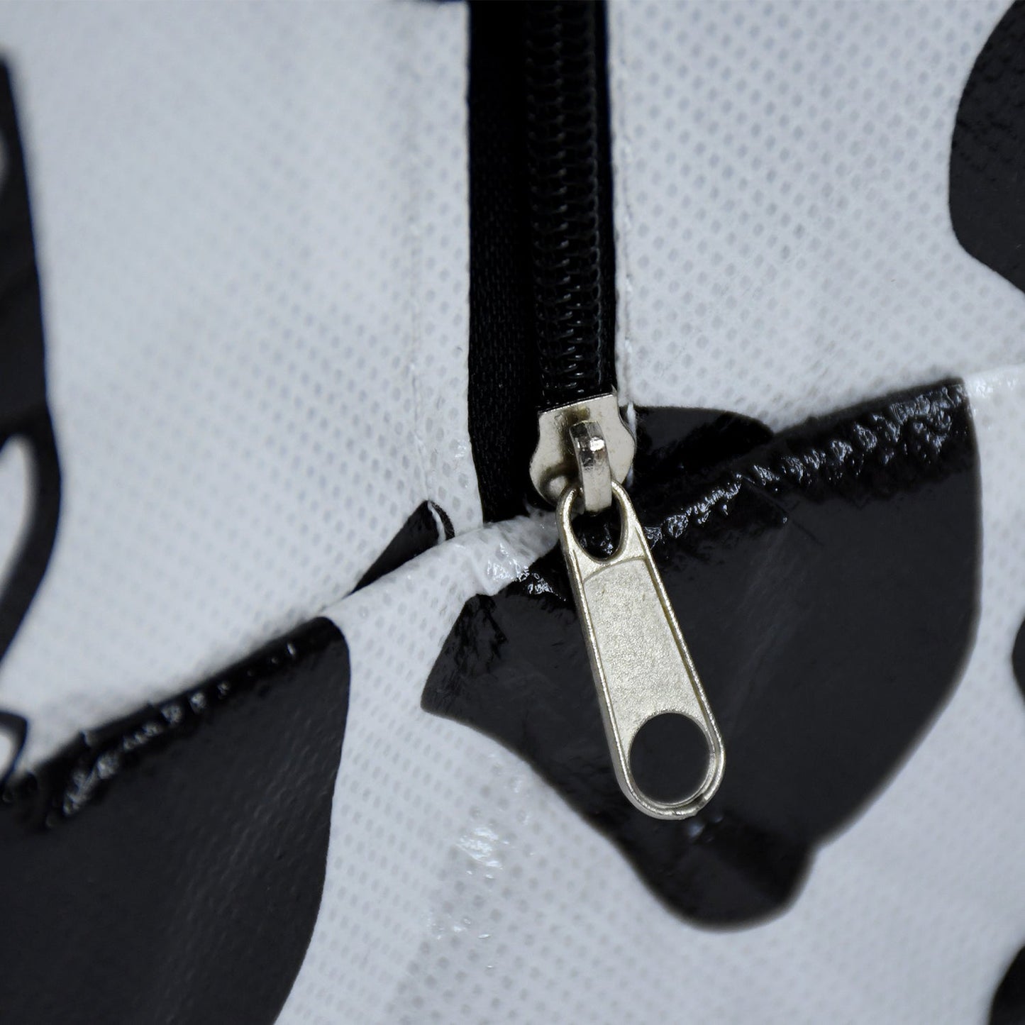 Travel Wash Bag Multi-Functional Waterproof Cosmetic Storage Bag Handheld Foldable Hook Cosmetic Bag with Zipper Closure Handbag Portable Classification Bags(1 Pc Mix Design)