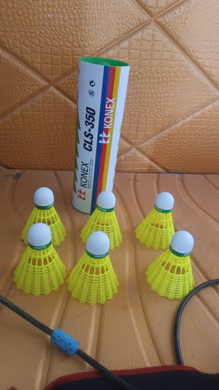 Konex Durable Plastic Shuttlecock (6 Pcs Set)